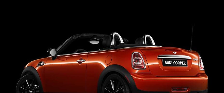 Rear Cross Side View of MINI Roadster