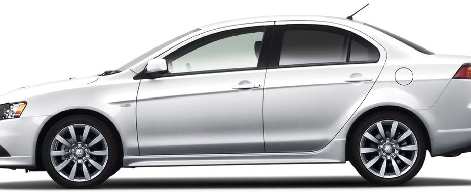 Lancer Fortis Side view