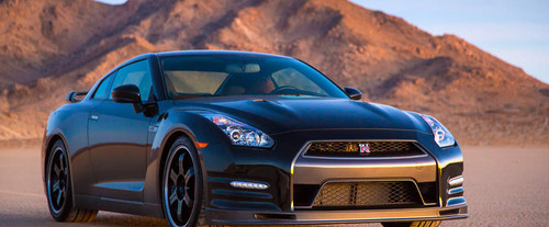 Nissan GT-R Front Medium View