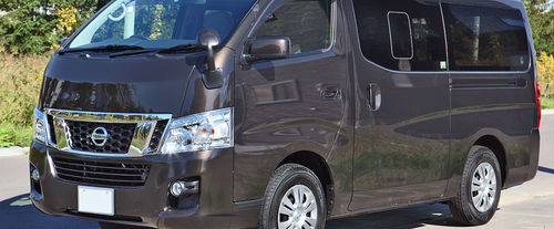 Nissan Urvan Front Side View