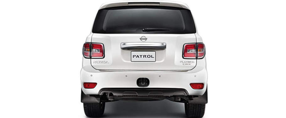 Full Rear View of Nissan Patrol 2014 Full Rear View of Nissan Patrol 2014