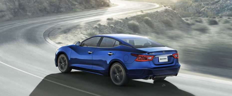 Rear Cross Side View of Nissan Maxima
