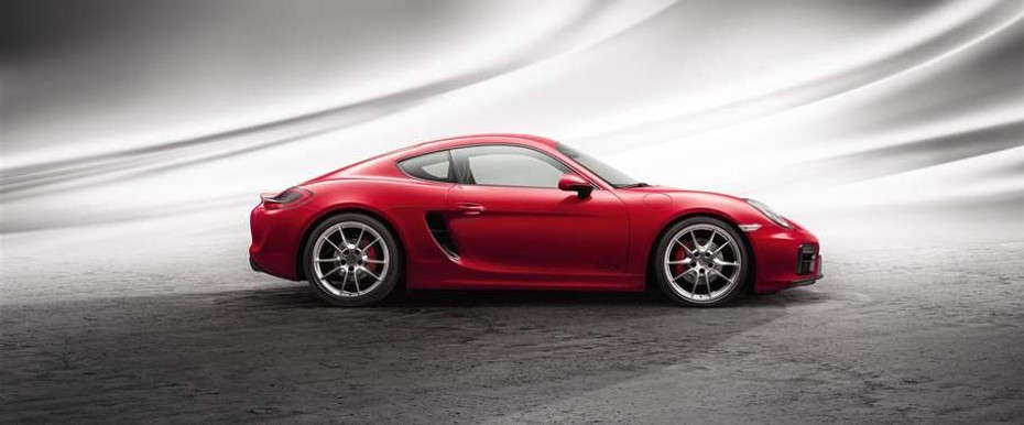Porsche Cayman GTS Drivers Sideview