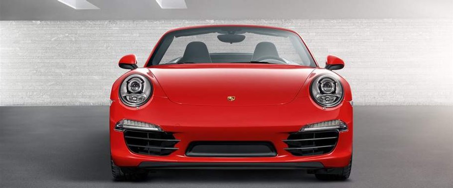 Full Front View of 911 Carrera Cabriolet