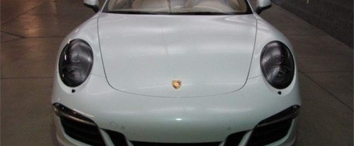 Full Front View of 911 Carrera GTS Cabriolet