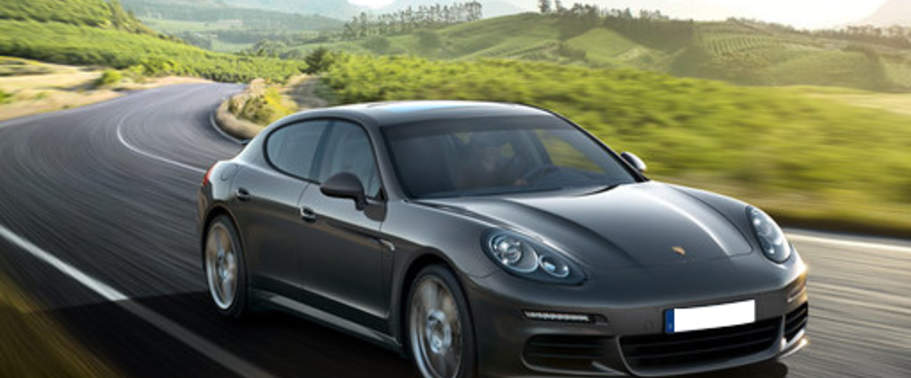 Porsche Panamera Diesel Front Medium View Porsche Panamera Diesel Front Medium View