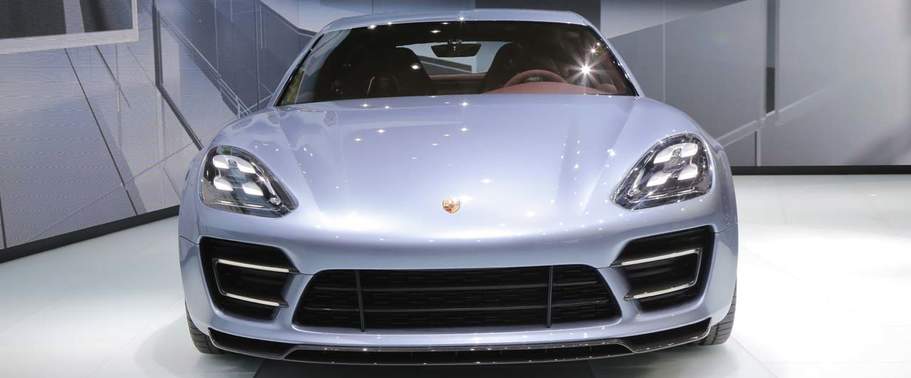 Full Front View of Panamera Diesel Full Front View of Panamera Diesel