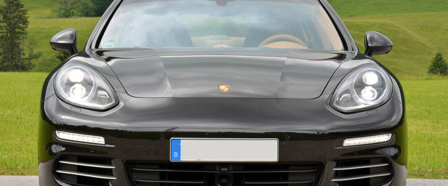 Full Front View of Panamera 4S Full Front View of Panamera 4S