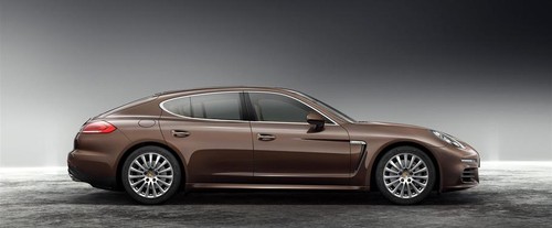 Porsche Panamera 4S Drivers Sideview
