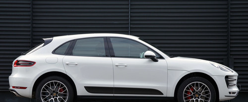 Porsche Macan Turbo Drivers Sideview