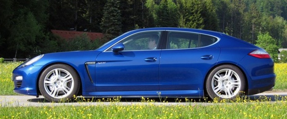 Cayenne S Diesel Side view