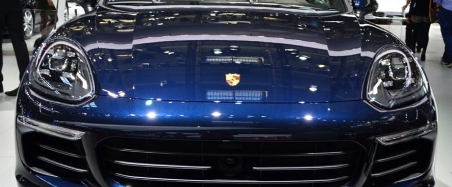 Full Front View of Cayenne S Diesel