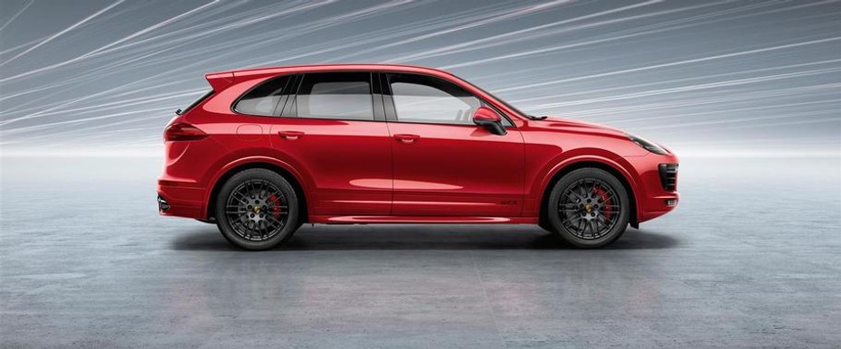 Porsche Cayenne GTS Drivers Sideview