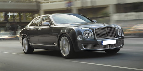 Bentley Mulsanne Front Cross Side View