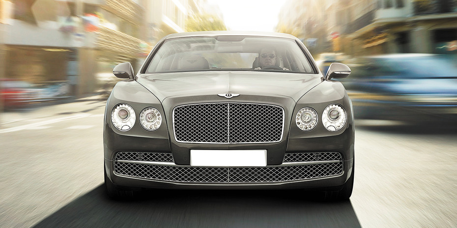 Full Front View of Flying Spur W12
