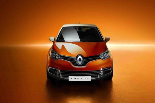 Full Front View of Captur