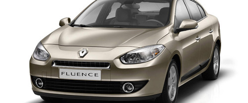 Renault Fluence Front Side View