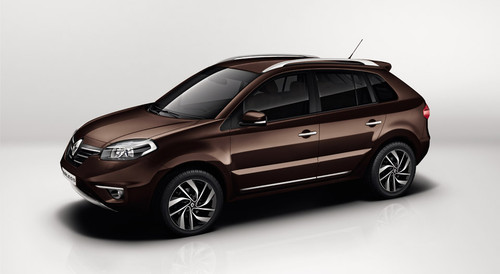 Koleos Front angle low view