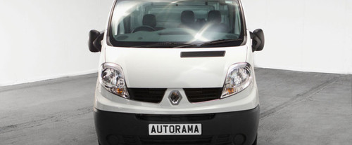 Full Front View of Traffic Passenger
