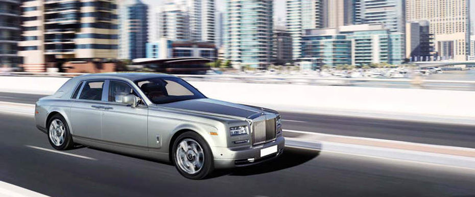 Rolls Royce Phantom Front Cross Side View