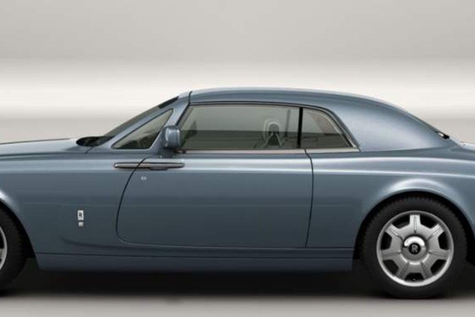 Phantom Coupe Side view in Qatar