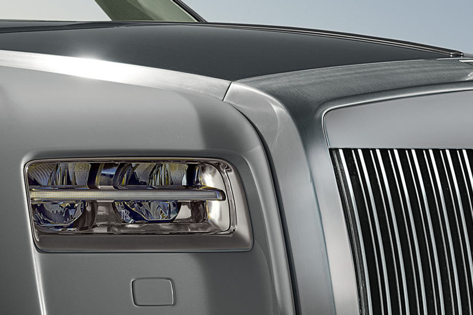 Phantom Drophead Coupe Headlight in Qatar