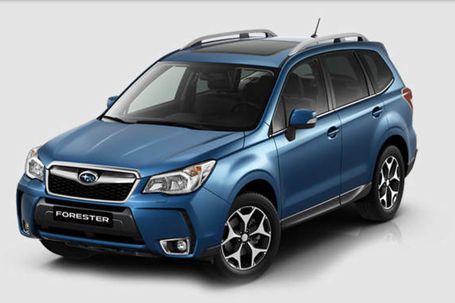 Forester Front angle low view in Qatar
