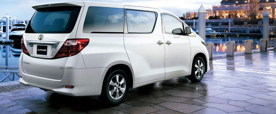 Alphard Rear angle view