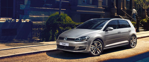 Volkswagen Golf Side Medium View