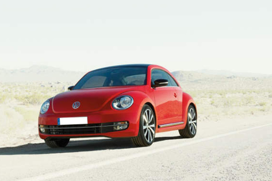 Volkswagen Beetle Front Side View in Qatar