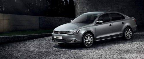 Volkswagen Jetta Side Medium View