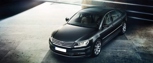 Volkswagen Phaeton Front Angle High View