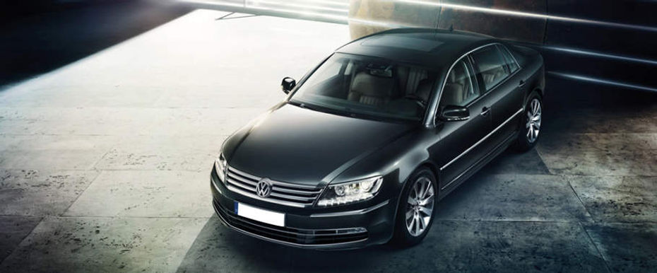 Volkswagen Phaeton Front Angle High View