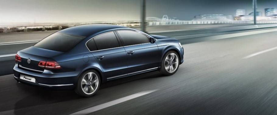 Volkswagen Passat Front Cross Side View Volkswagen Passat Front Cross Side View