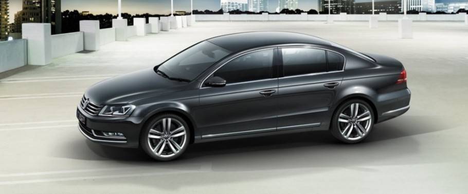 Passat Front deep low Angle View Passat Front deep low Angle View