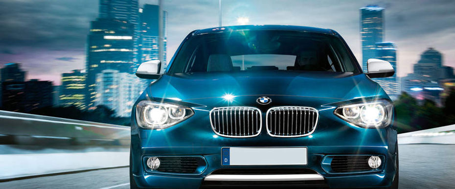 Full Front View of 1 Series (five-door)