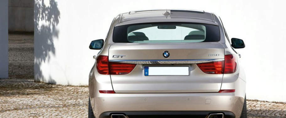 Full Rear View of BMW 5 Series Gran Turismo Full Rear View of BMW 5 Series Gran Turismo