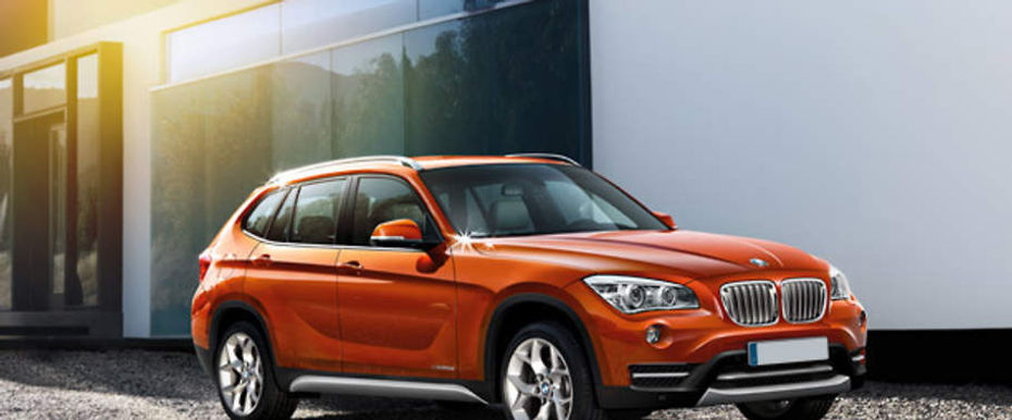 BMW X1 Front Cross Side View