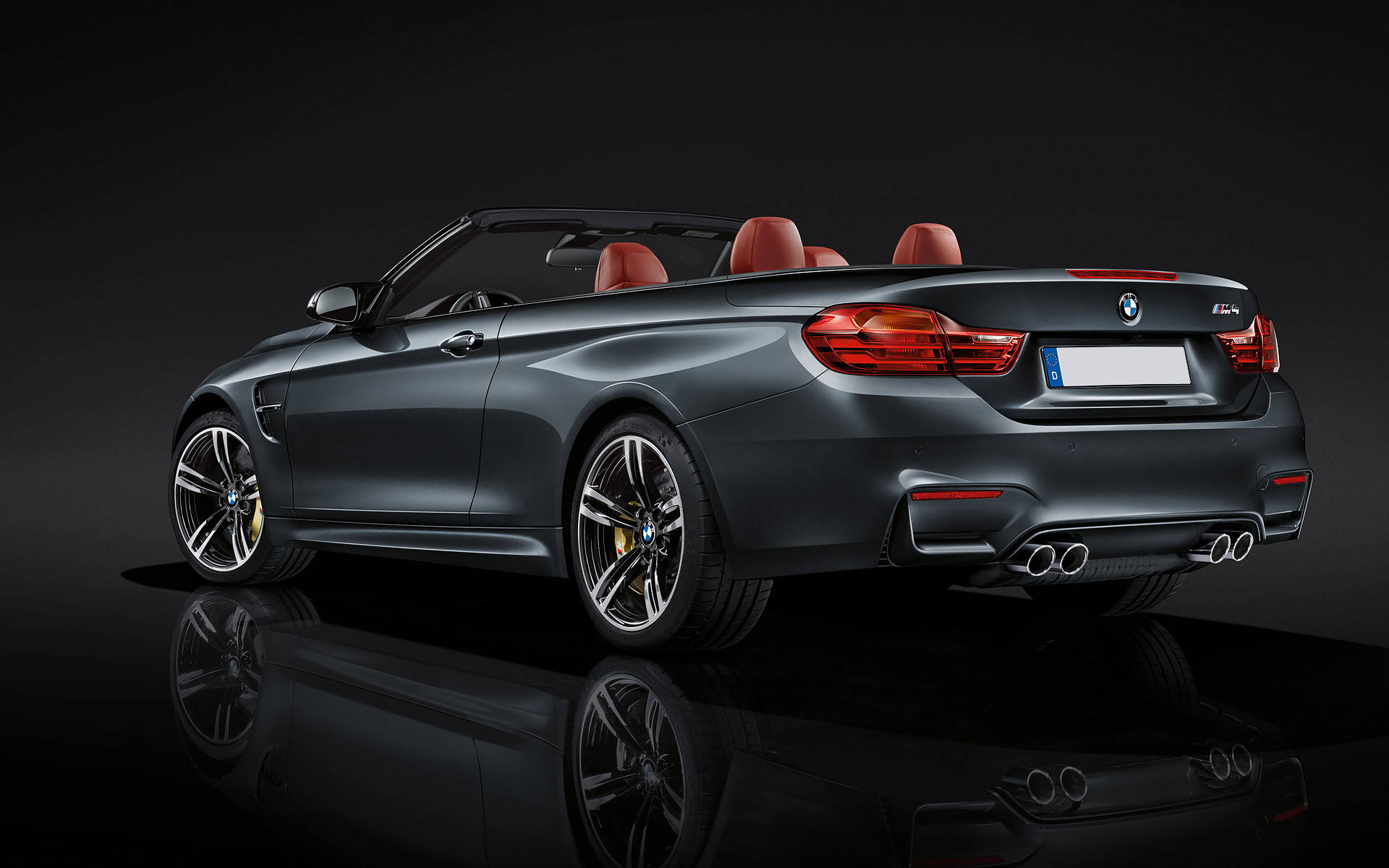 Rear Cross Side View of BMW M4 Convertible Rear Cross Side View of BMW M4 Convertible