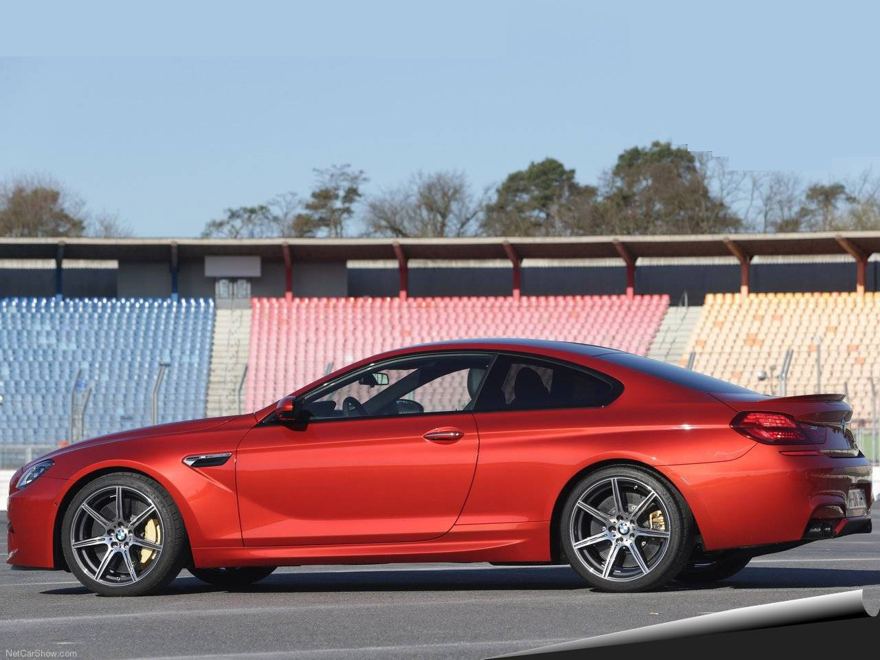 M6 Coupe Side view M6 Coupe Side view