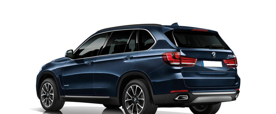 Rear Cross Side View of BMW X5 Security Plus Rear Cross Side View of BMW X5 Security Plus
