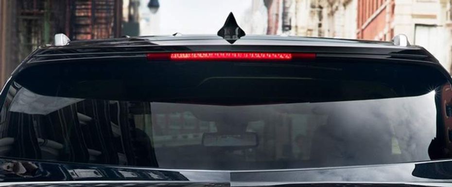 XTS roof rail