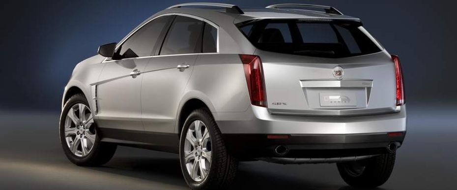 Rear Cross Side View of Cadillac SRX Crossover