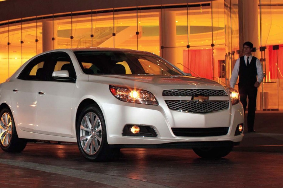 Chevrolet Malibu Front Medium View in Qatar