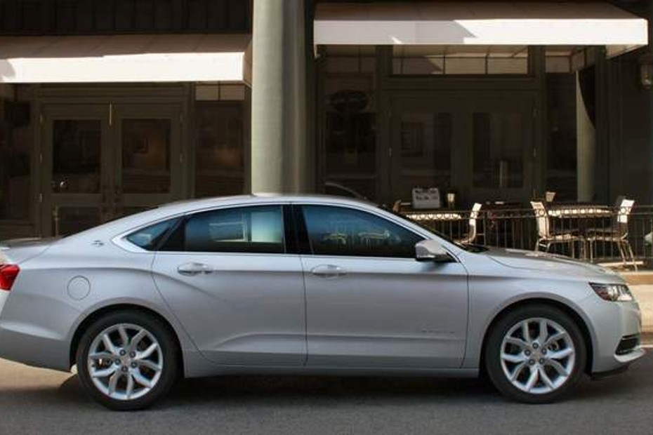 Chevrolet Impala Drivers Sideview in Qatar