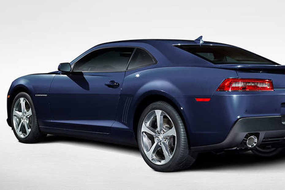 Rear Cross Side View of Chevrolet Camaro Coupe in Qatar