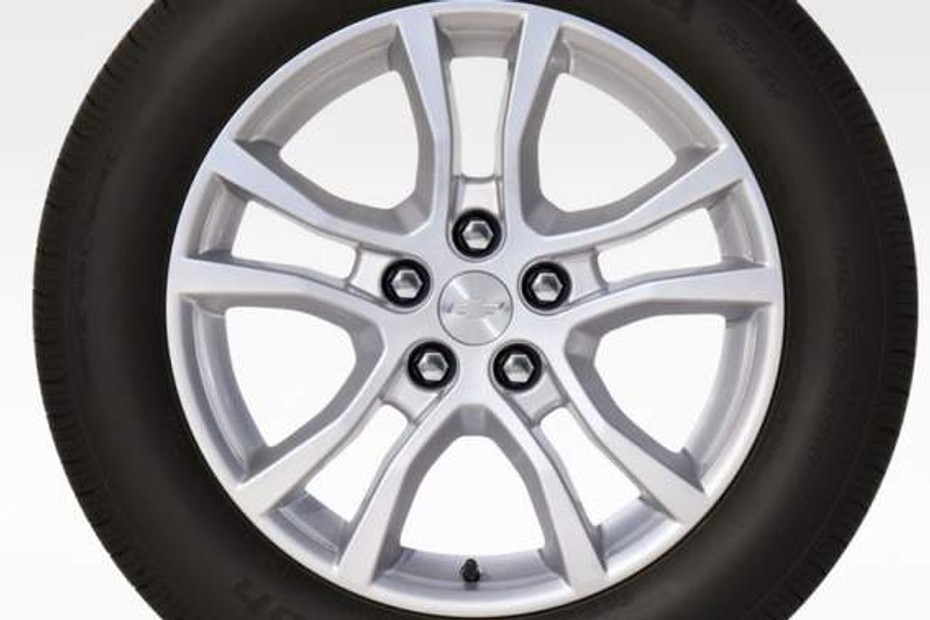 Camaro Coupe Wheel in Qatar