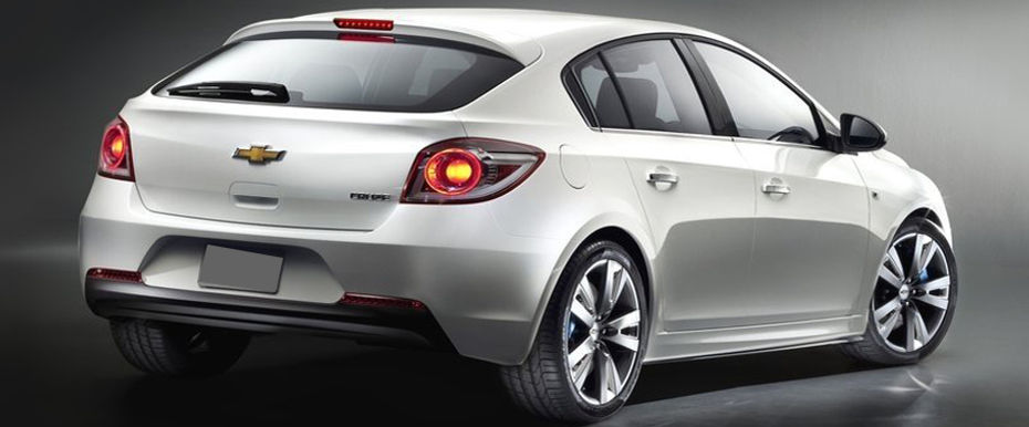 Cruze Hatchback Rear angle view