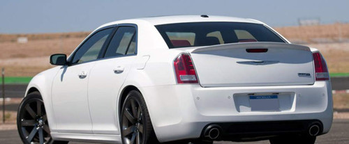 Rear Cross Side View of Chrysler 300C SRT8