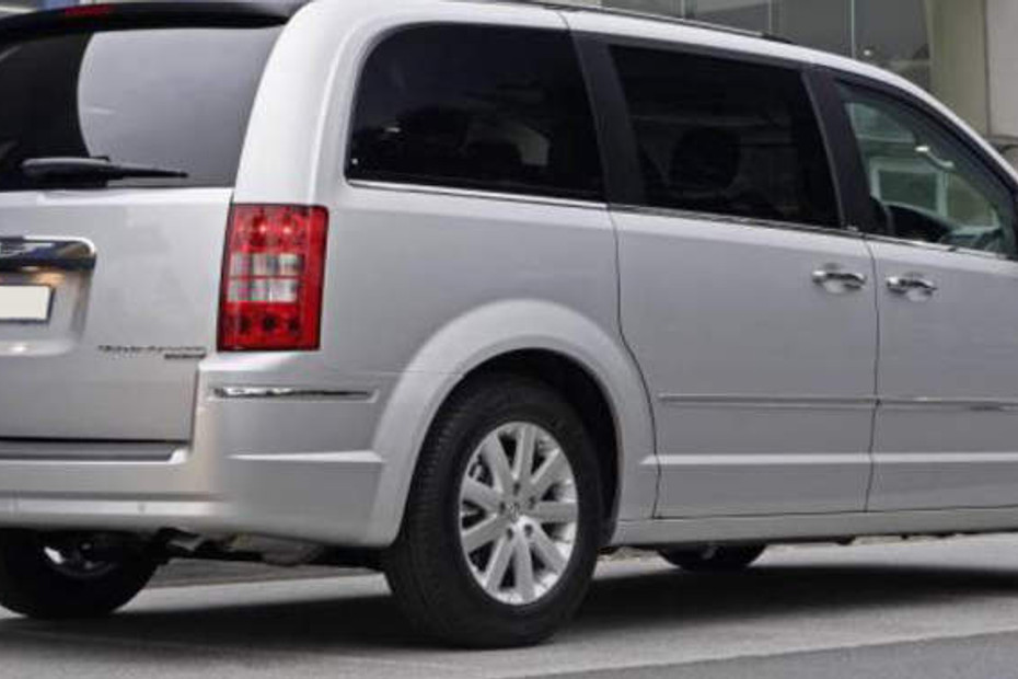 Grand Voyager Rear angle view in Qatar